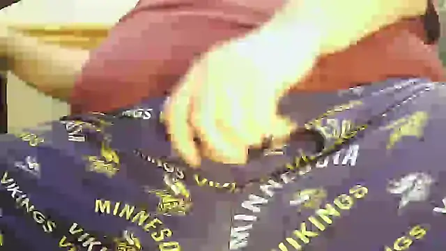 mnguy1972 online show from April 15, 2026, 4:14 pm