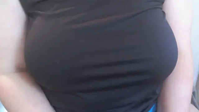 Bigbittiesandfun online show from January 27, 2025, 9:00 pm