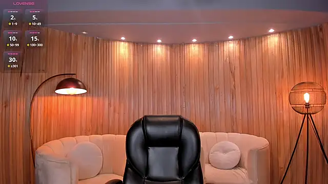 ChloePreston  online show from December 18, 2024, 11:24 am