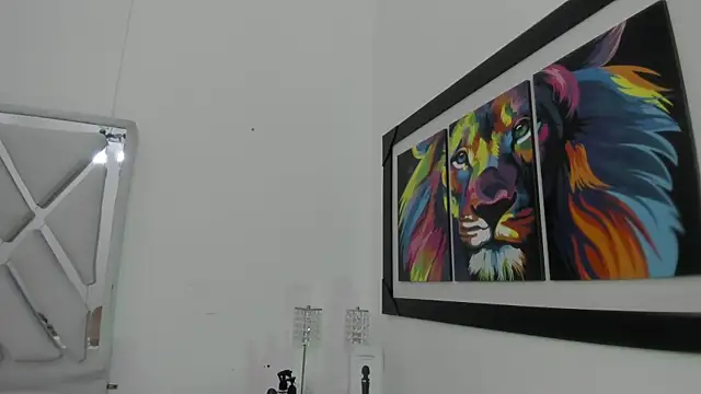 Snapshot of leslyylove chatting on March 18, 2025, 7:08 am leslyylove online show from March 18, 2025, 7:08 am