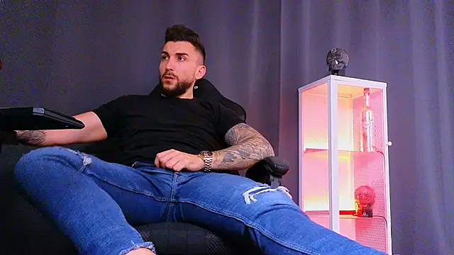 MightyAaron66 online show from February 13, 2025, 12:00 pm