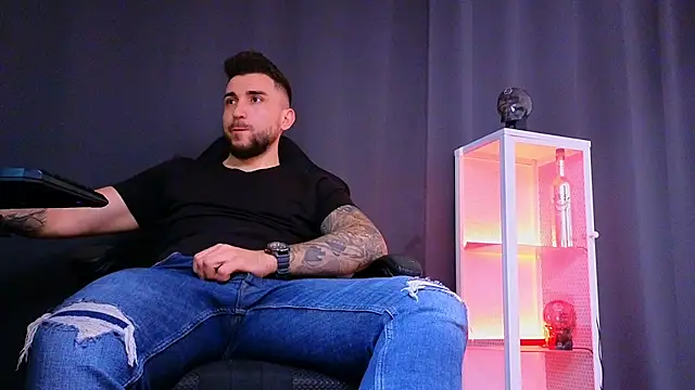 MightyAaron66 online show from March 13, 2025, 8:26 am