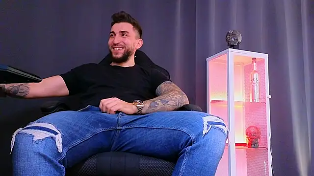 MightyAaron66 online show from March 22, 2025, 8:29 am