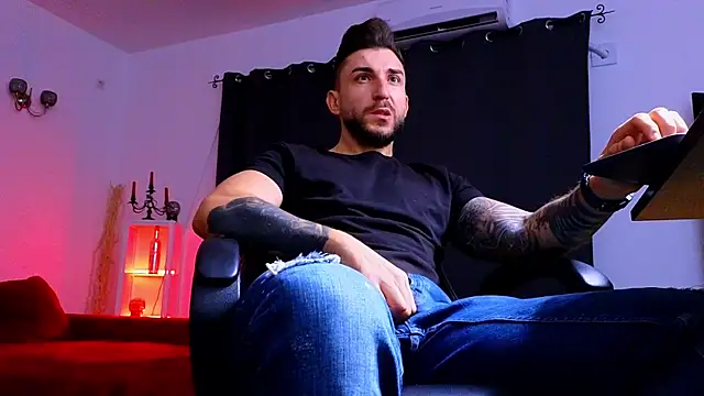 MightyAaron66 online show from September 19, 2025, 2:46 am