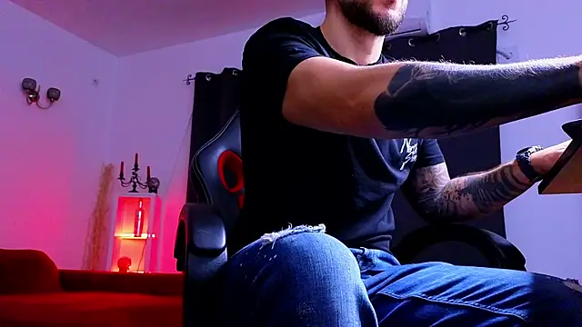 MightyAaron66 online show from September 30, 2025, 2:27 am