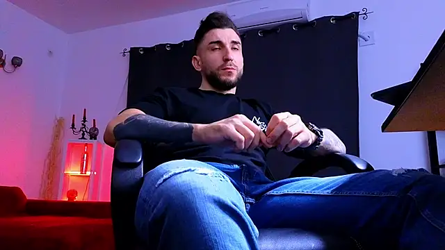 Snapshot of MightyAaron66 chatting on January 12, 2026, 5:29 pm MightyAaron66 online show from January 12, 2026, 5:29 pm