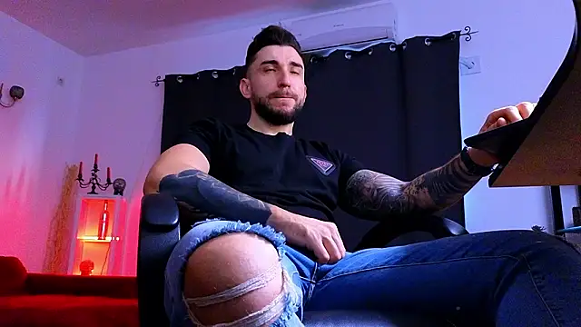 Snapshot of MightyAaron66 chatting on January 15, 2026, 6:07 am MightyAaron66 online show from January 15, 2026, 6:07 am