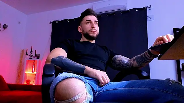 Snapshot of MightyAaron66 chatting on February 5, 2026, 3:55 am MightyAaron66 online show from February 5, 2026, 3:55 am