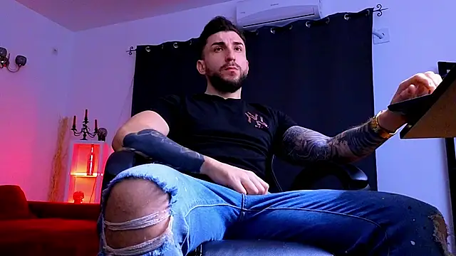 Snapshot of MightyAaron66 chatting on February 11, 2026, 5:34 am MightyAaron66 online show from February 11, 2026, 5:34 am