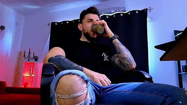 Snapshot of MightyAaron66 chatting on February 19, 2026, 7:15 am MightyAaron66 online show from February 19, 2026, 7:15 am