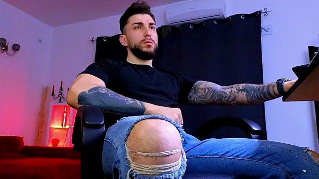 Snapshot of MightyAaron66 chatting on February 26, 2026, 3:38 am MightyAaron66 online show from February 26, 2026, 3:38 am