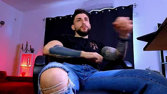 Snapshot of MightyAaron66 chatting on March 2, 2026, 7:15 am MightyAaron66 online show from March 2, 2026, 7:15 am