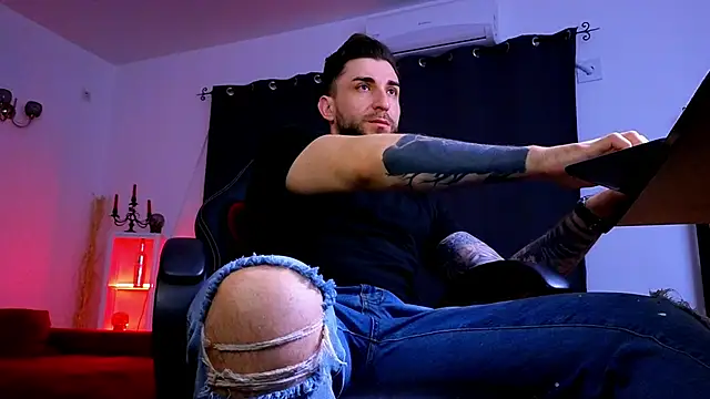 Snapshot of MightyAaron66 chatting on March 5, 2026, 2:29 am MightyAaron66 online show from March 5, 2026, 2:29 am