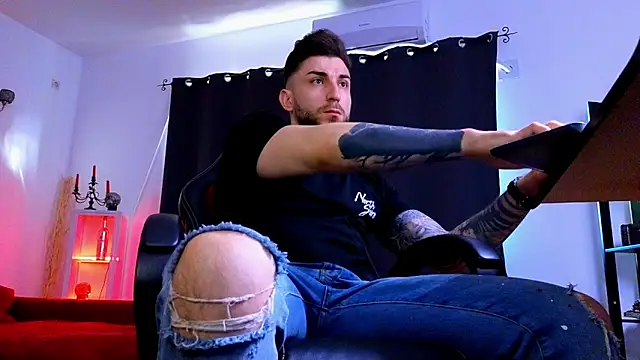 MightyAaron66 online show from April 8, 2026, 4:56 am