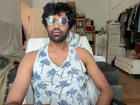 Snapshot of dominanthubby chatting on June 12, 2026, 7:51 am dominanthubby online show from June 12, 2026, 7:51 am