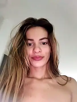 cuteluci  online show from February 9, 2025, 12:19 pm