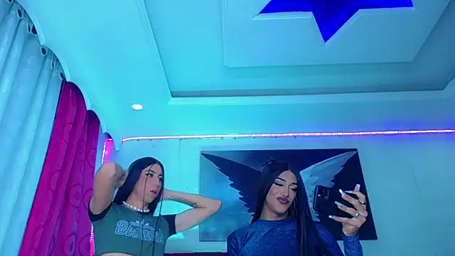 NahomiCamper online show from October 10, 2025, 3:16 am