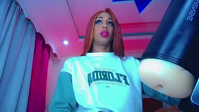 NahomiCamper online show from January 14, 2026, 12:55 pm