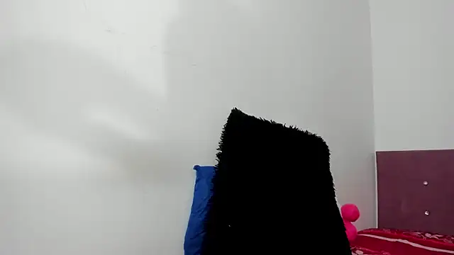 Snapshot of HeellBoy_ chatting on December 23, 2025, 4:54 am HeellBoy online show from December 23, 2025, 4:54 am