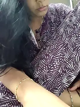 Snapshot of samitasharma chatting on January 3, 2025, 3:33 pm samitasharma online show from January 3, 2025, 3:33 pm