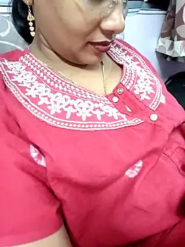 Snapshot of samitasharma chatting on January 5, 2025, 3:55 pm samitasharma online show from January 5, 2025, 3:55 pm