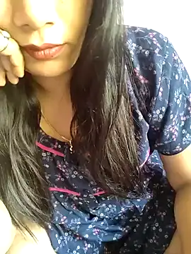 Snapshot of samitasharma chatting on January 22, 2025, 9:13 am samitasharma online show from January 22, 2025, 9:13 am
