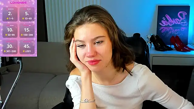 Selena grey  online show from October 8, 2025, 1:03 am