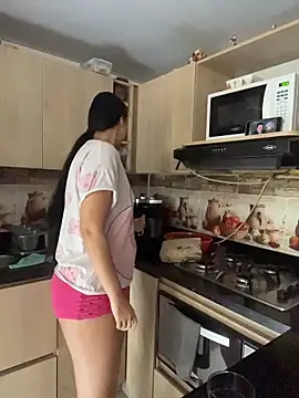 karla nill online show from April 20, 2026, 5:59 pm