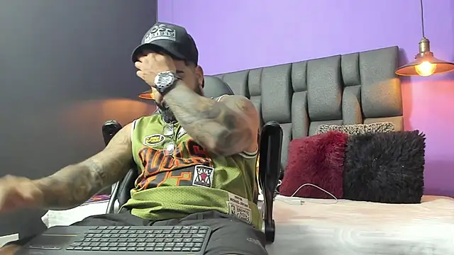 Lyon vach online show from September 17, 2025, 8:32 pm