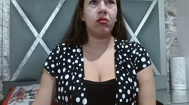 Catherine tabarezx online show from December 15, 2024, 12:28 pm