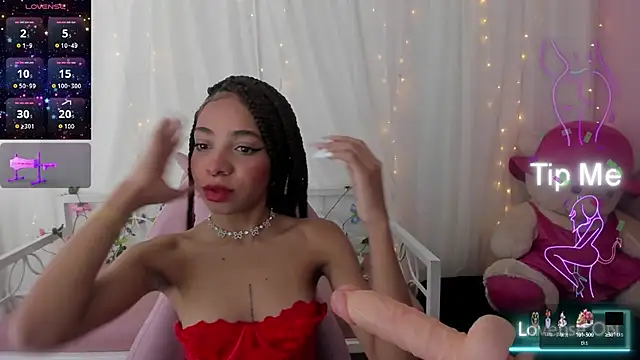 Abigail Wilson  online show from February 22, 2025, 1:24 pm