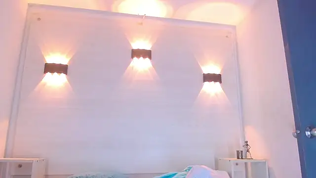 Snapshot of Molly_Spears chatting on February 17, 2025, 12:05 pm Molly Spears online show from February 17, 2025, 12:05 pm