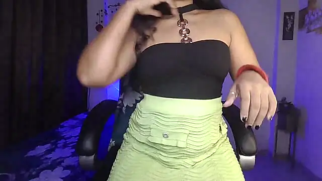 Black-Pearll online show from May 20, 2026, 3:56 am