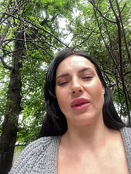 Snapshot of Roxana-Sexy chatting on May 23, 2026, 3:45 am Roxana-Sexy online show from May 23, 2026, 3:45 am