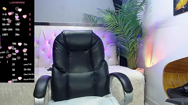 Snapshot of nolan_twink1 chatting on September 13, 2025, 5:35 pm nolan twink1 online show from September 13, 2025, 5:35 pm