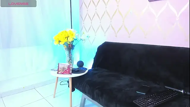 ladylians online show from January 20, 2025, 7:46 pm