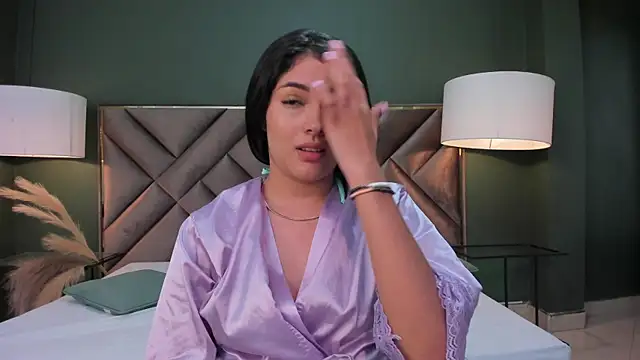 Mia Elowen online show from March 6, 2025, 12:32 am