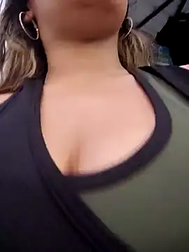 LaurenWelly  online show from February 10, 2025, 11:23 pm