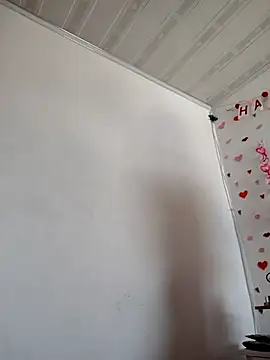 LaurenWelly  online show from February 15, 2025, 8:33 pm