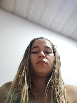 LaurenWelly  online show from February 26, 2025, 11:59 pm