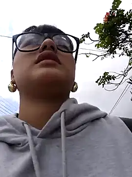 Snapshot of Nicky-7 chatting on February 17, 2026, 5:52 pm Nicky-7 online show from February 17, 2026, 5:52 pm