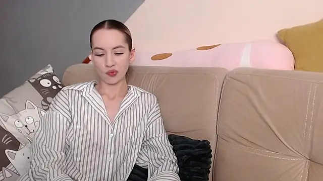 AmbrielHailey online show from January 12, 2026, 11:54 pm