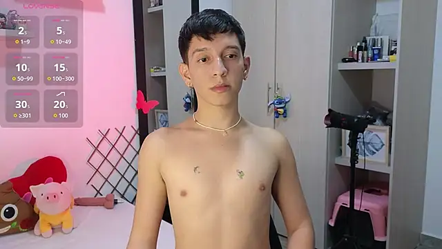 Snapshot of milky__boy_ chatting on November 24, 2025, 5:07 am milky boy online show from November 24, 2025, 5:07 am