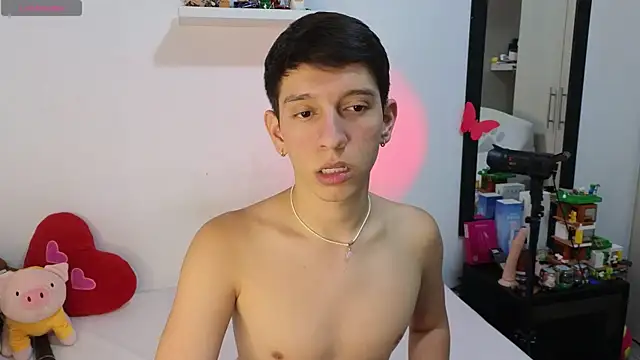 milky  boy  online show from April 17, 2026, 11:30 pm