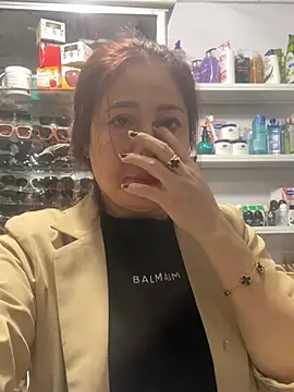 Snapshot of Cesywet chatting on February 11, 2025, 2:25 am Cesywet online show from February 11, 2025, 2:25 am