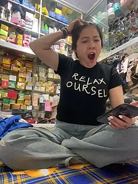 Snapshot of Cesywet chatting on March 20, 2025, 7:03 am Cesywet online show from March 20, 2025, 7:03 am