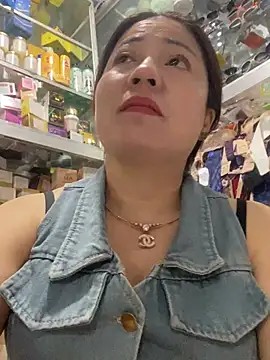 Snapshot of Cesywet chatting on March 22, 2025, 2:27 am Cesywet online show from March 22, 2025, 2:27 am