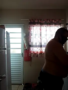 alexsjp17 online show from November 13, 2025, 4:06 pm