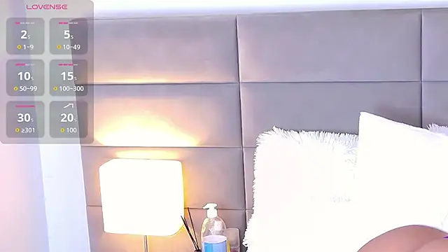 ZendayaClark online show from September 14, 2025, 3:16 am