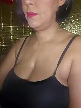 Foxlady2271 online show from December 27, 2024, 11:21 pm